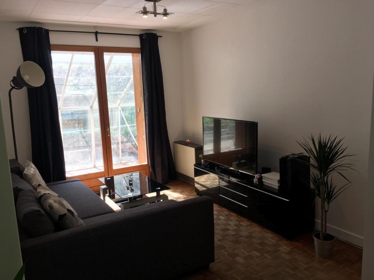 Private House Near Disneyland Монтеврен Екстериор снимка